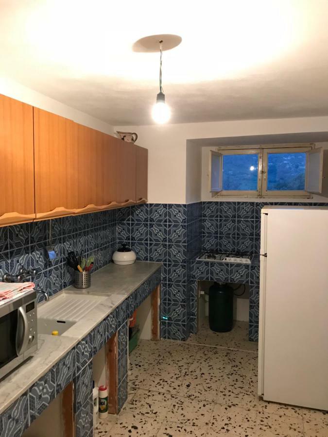 Casa Vacanze Via Convento Ficarra Ngoại thất bức ảnh